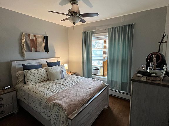 4th image of 719 W Belden Ave #3