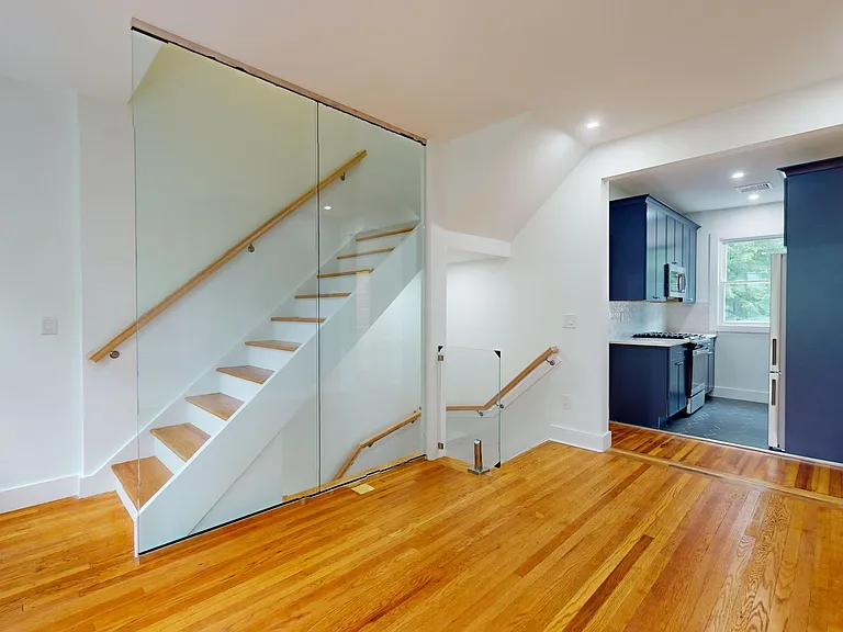243 Willow St #245 — Photo 4