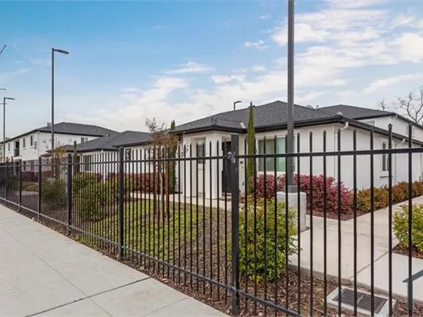 1540 B St, Fresno, CA