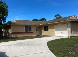 261 Mensh Ave, Sebastian, FL 32958