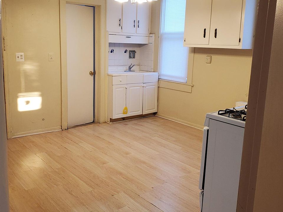 1st image of 41 Randolph Ave APT 2