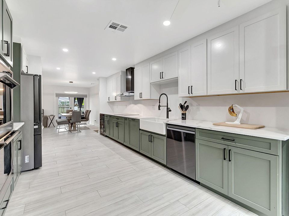 1st image of 1001 NW 5th Avenue