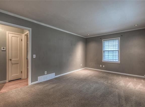 2nd image of 5337 Sherwood Dr