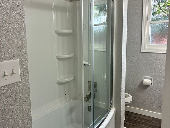 4th image of 3333 Madrona Ln