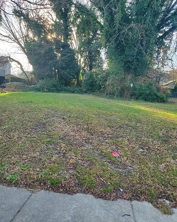 1st image of 1044 31st St