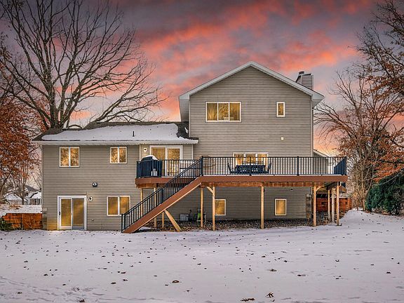 2nd image of 23000 Heather Rdg