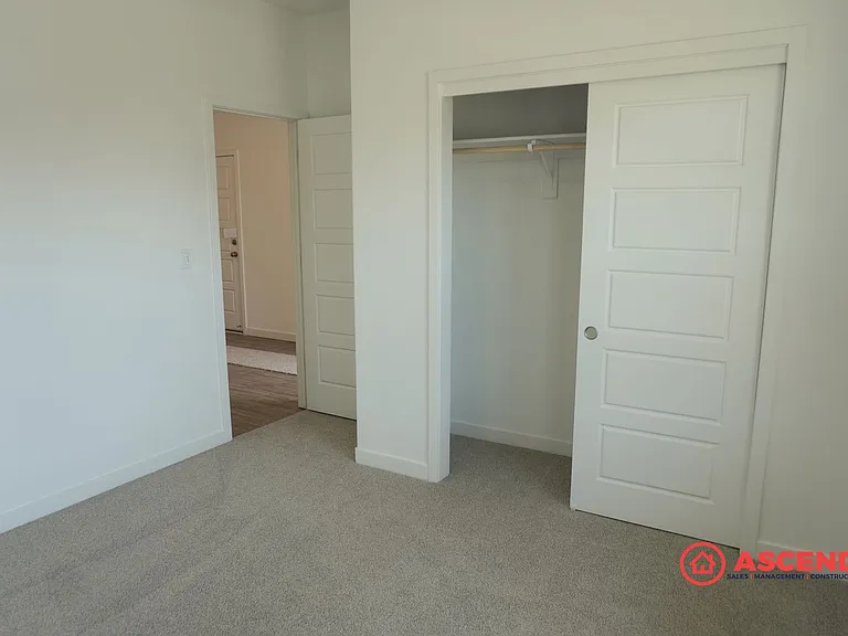 9618 Greenwood Glen Ln — Photo 4