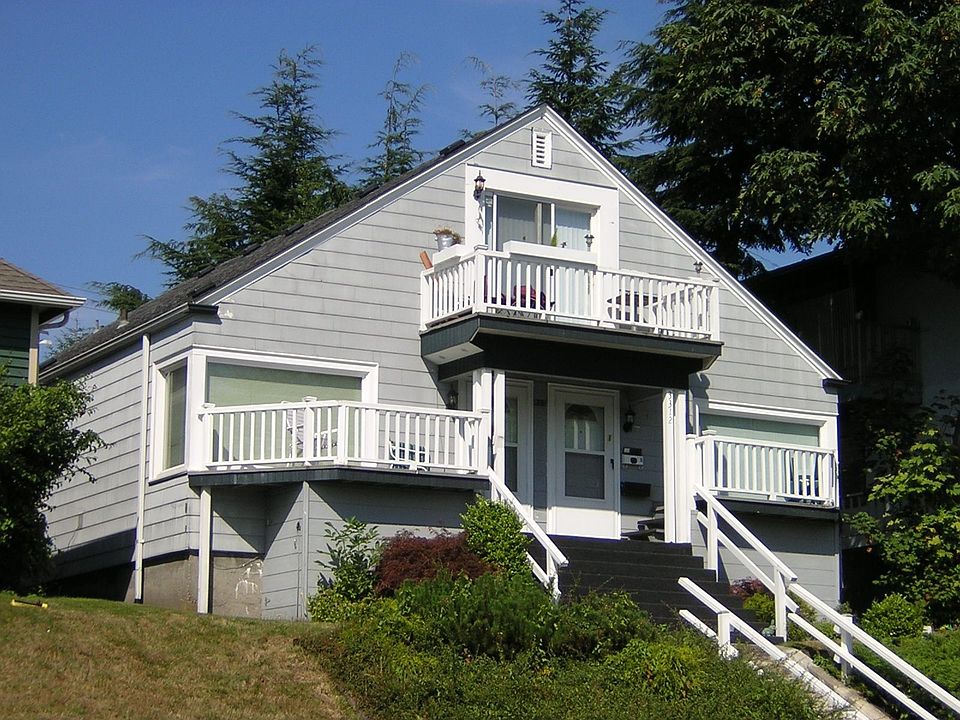 1st image of 3312 Oakes Ave SE