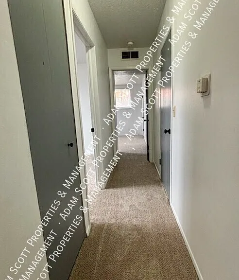 1316 Southwestern Dr #1 — Photo 3