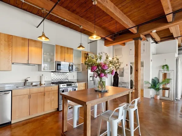 60 Dudley St APT 322, Chelsea, MA 02150