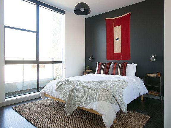 LARGE bedroom w natural light - fits KING bed easily