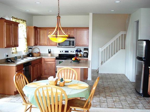 2nd image of 7090 Moore Ct