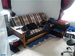 4th image of 922 Delmont Dr