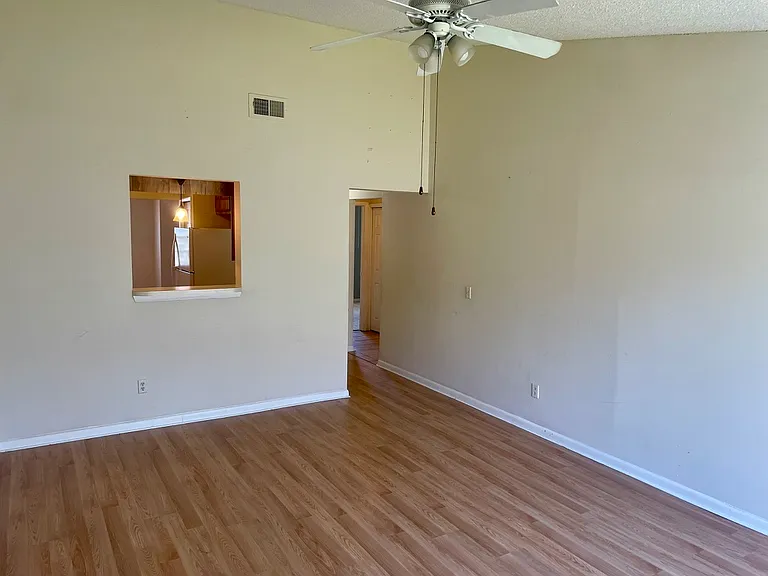 Sandalwood Court — Photo 8