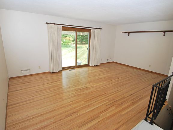 3rd image of 11110 France Ave S