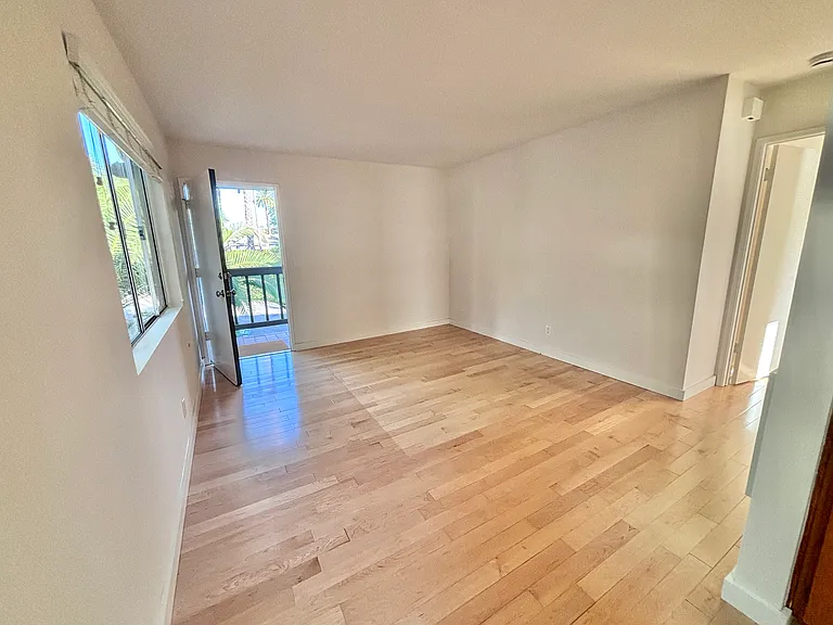 915 Castillo St #A — Photo 3