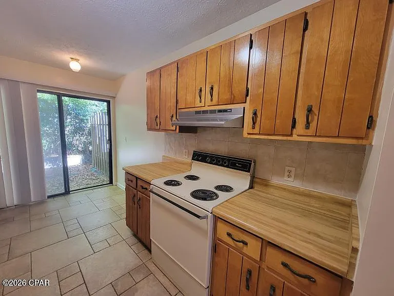 3435 Orchard Wood Rd — Photo 7