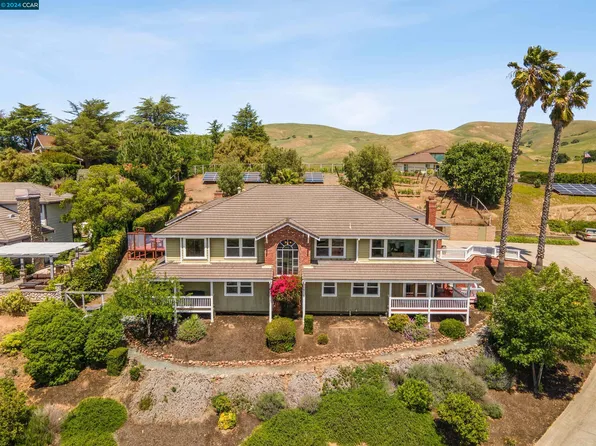 5241 Myrtle Dr, Concord, CA 94521