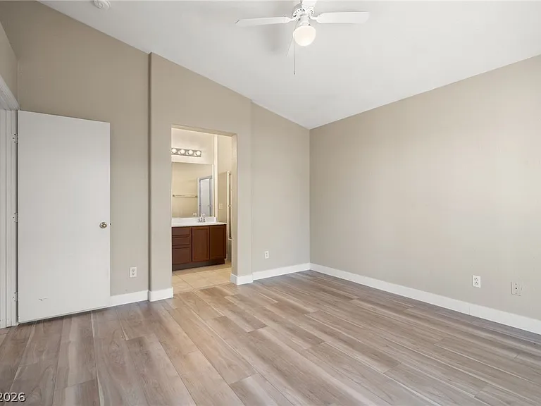 6012 Soft Springs Ave — Photo 8
