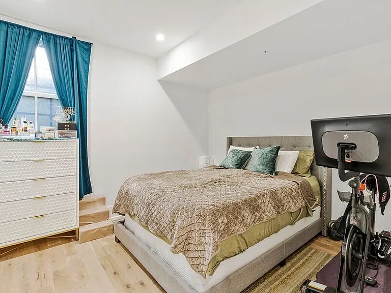 820 Kennedy St NW #2 — Photo 15