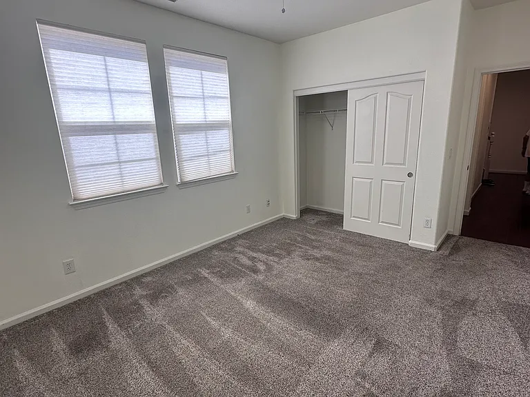 649 W Viento St — Photo 9