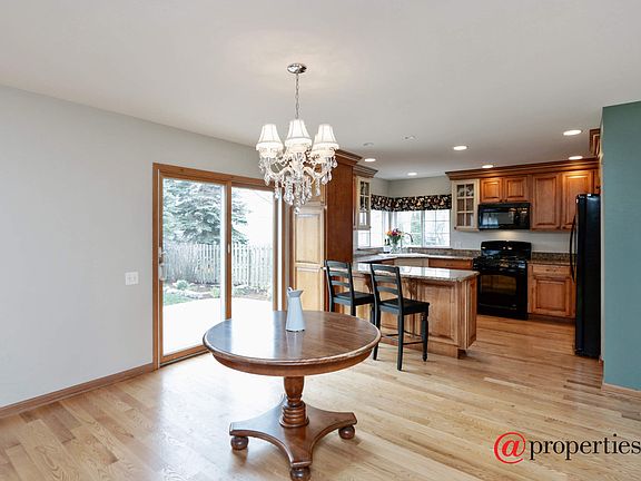 Kitchen / Breakfast Room