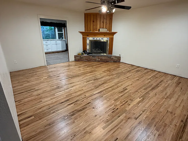 Bellaire Dr — Photo 1