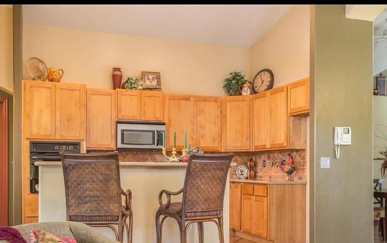 1448 E Lester St — Photo 4