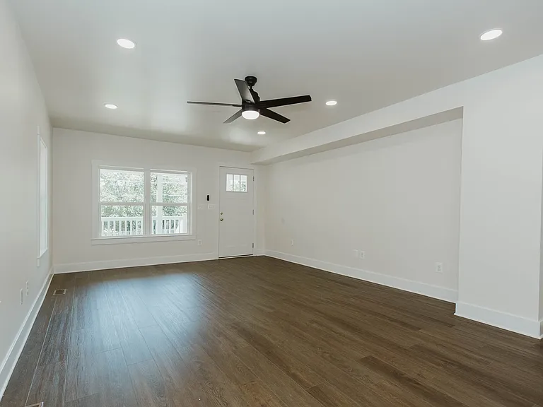 216 S Georgia Ave — Photo 5