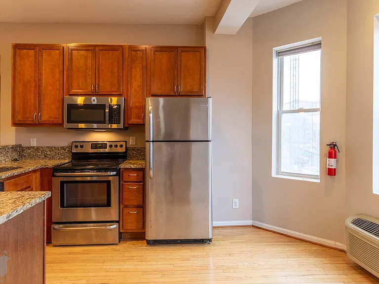 1415 Chapin St NW #306 — Photo 9