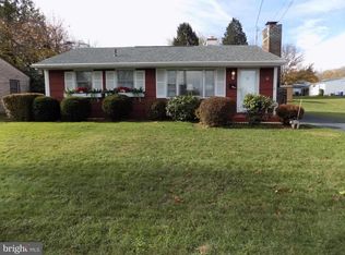 11 Essex Rd, Camp Hill, PA 17011