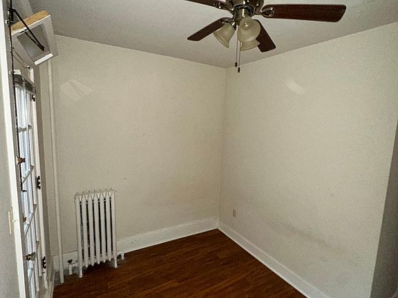 Small Bedroom...big bed won't fit