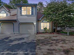 27 Ross Ter, Manalapan, NJ 07726