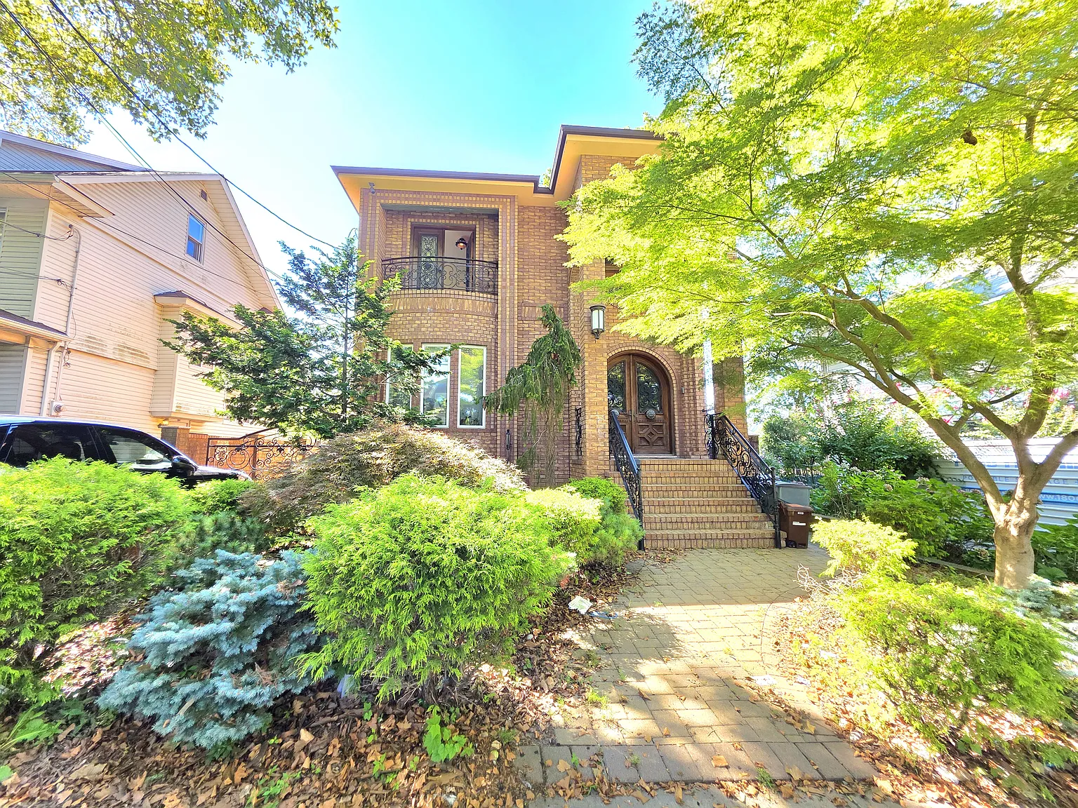 3 bed, 1200 sqft, $2,800 — Photo 3