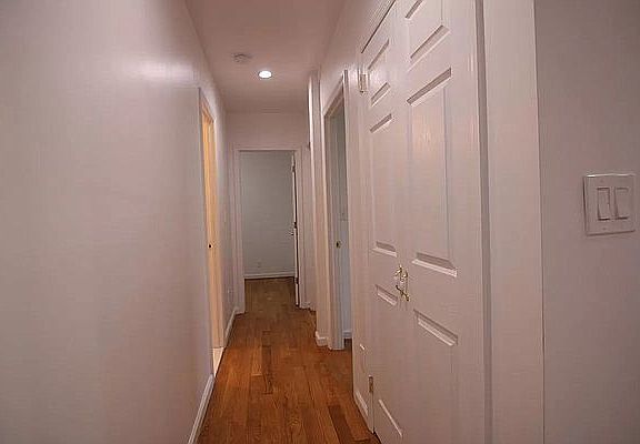 3rd image of 311 W 95th St APT 5D