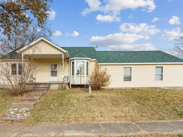 767 Darmstadt St, Saint Libory, IL 62282