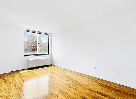 Rented by Avenues Real Estate | media 2