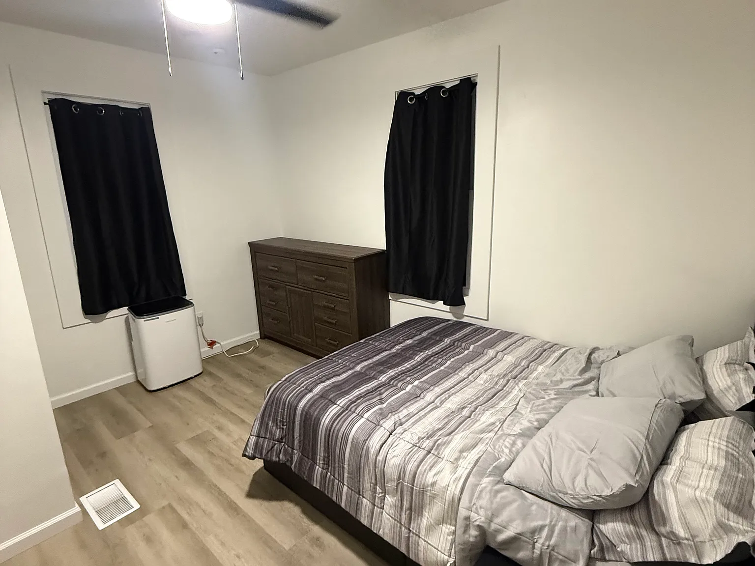 2 bed, 1.5 bath, $2,100 — Photo 4