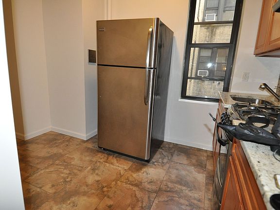 3rd image of 136 W 4th St APT 4A