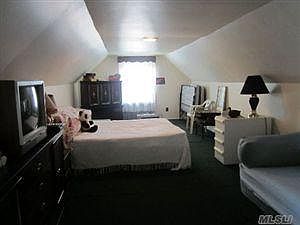 4th image of 18357 Elmira Ave