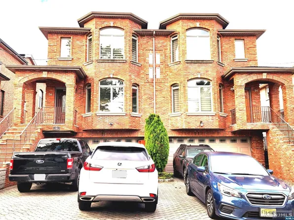 56 W Homestead Ave APT A, Palisades Park, NJ 07650
