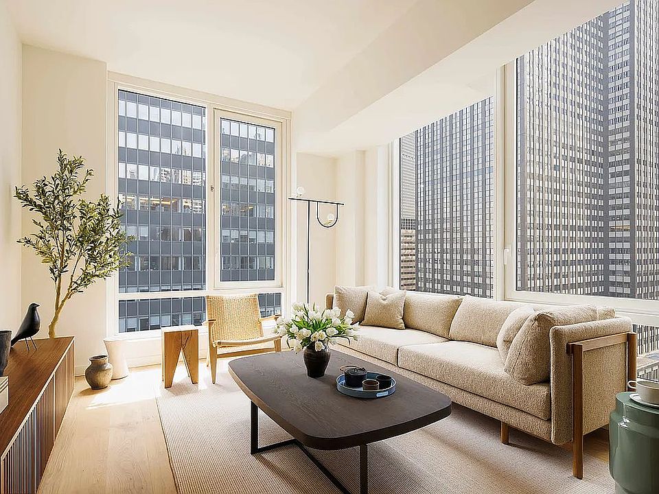 1st image of 135 E 47th St #18G