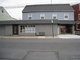 2nd image of 306 New Holland Ave