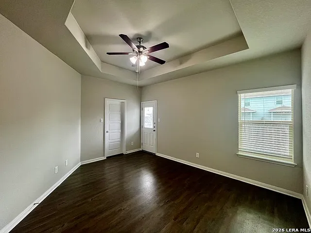 3406 Lindsay Ln — Photo 11