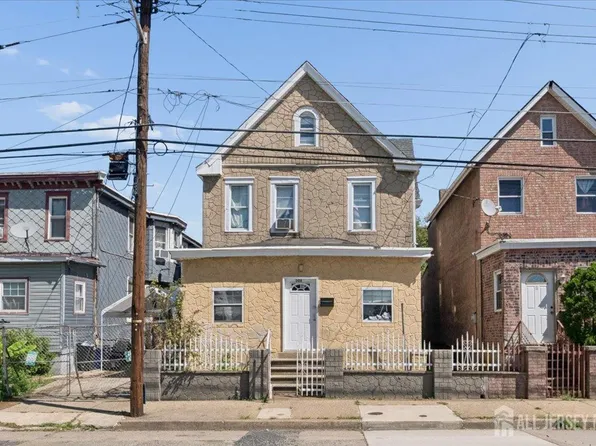 308 N 27th St, Camden, NJ 08105