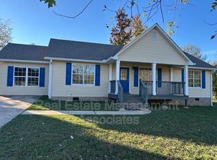 102 Blanton Rd, Griffin, GA 30224
