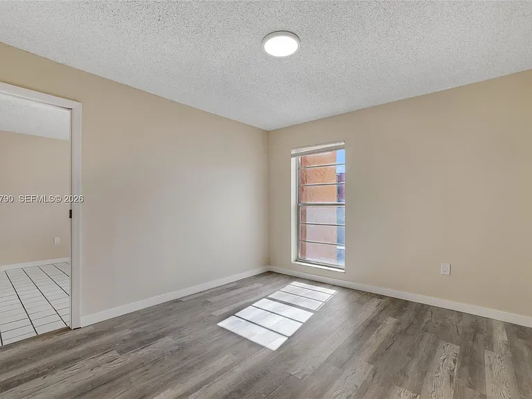 4805 NW 7th St #302-15 — Photo 21