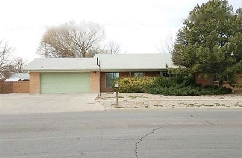 1st image of 502 W Poe St