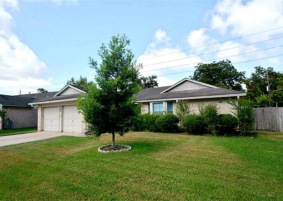 1st image of 811 Mayweather Ln