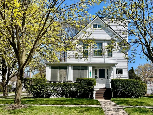 706 W Indiana St, Bay City, MI 48706